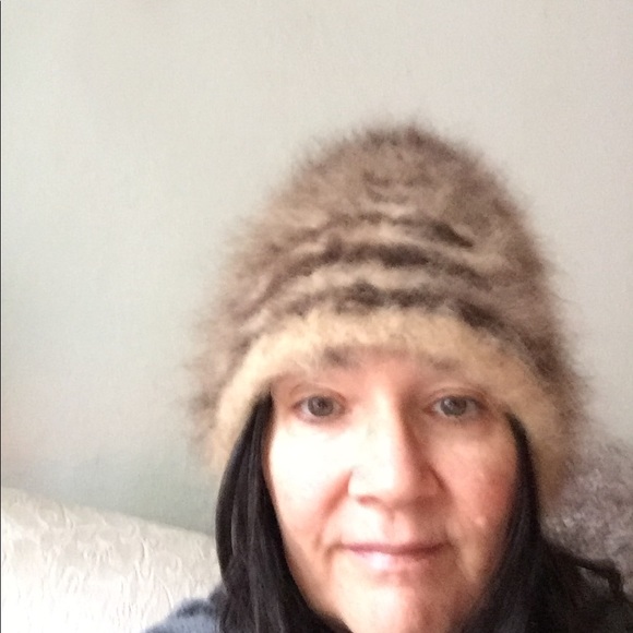 enter the burrow of the wild hare & find treasure! - Picture 7 of 16